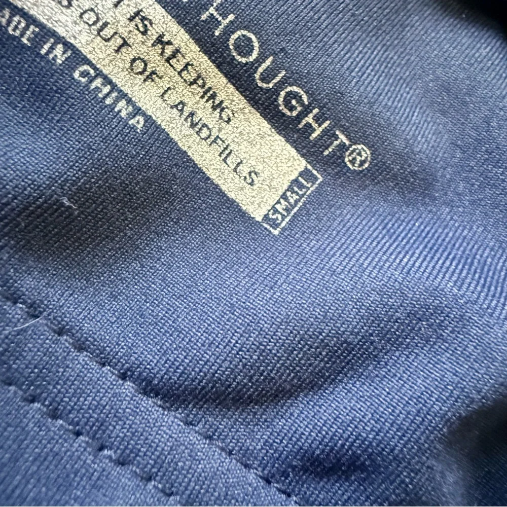 Threads 4 Thought Jax Crop Top Raw Denim Navy Blue Size Small Women’s Sports Bra